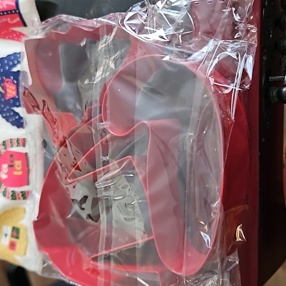 Danica Jubilee Set Of 3 Christmas Cookie Cutters - Picture 5 of 5